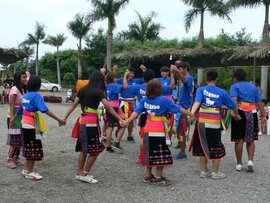 アミ族豊年祭2011：巴古崙岸部落の豊年祭。参加しました。